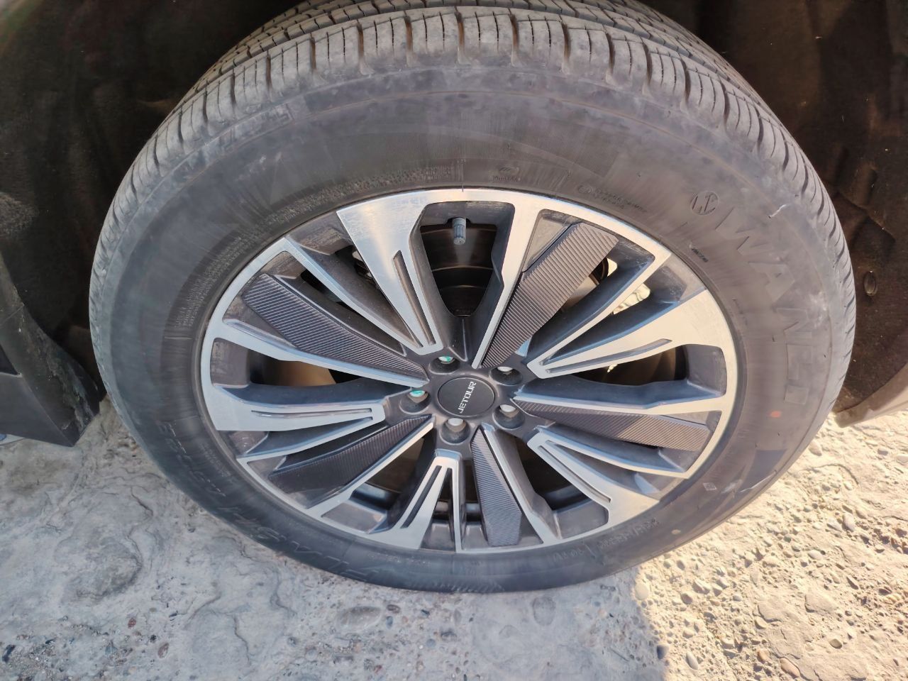 Jetour Dashing 1.5 (Kreditga sotiladi 84 oyga)