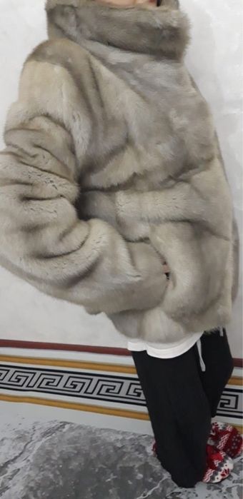 Шуба норковая продается 44р