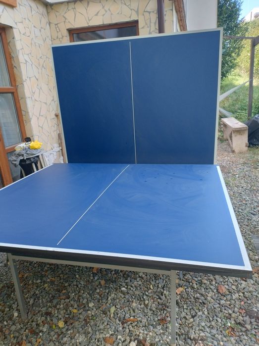 Masa de tenis aproape noua