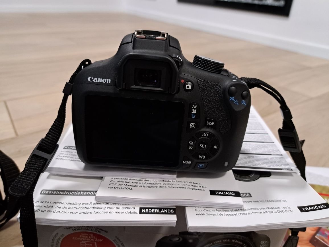 Camera DSLR Canon EOS 1200D, 18MP, Black + Obiectiv EF-S 18-55mm III