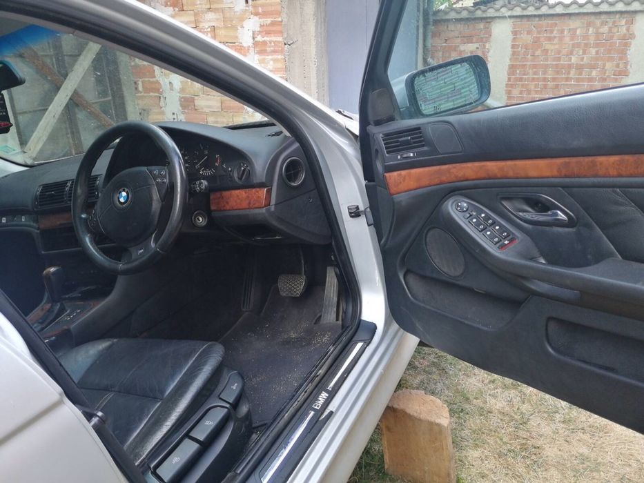 БМВ е39 530и комби /за части/