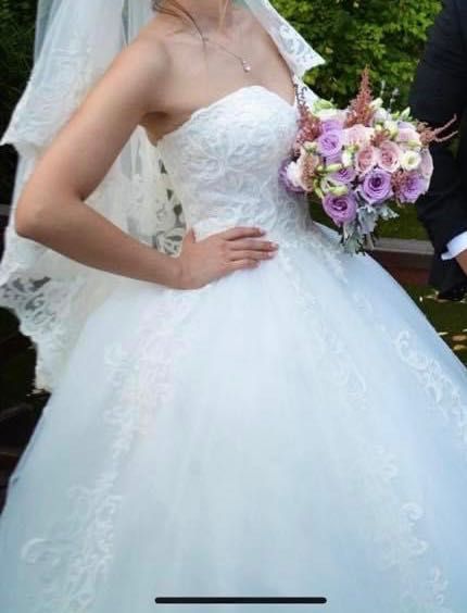 Vand rochie de mireasa