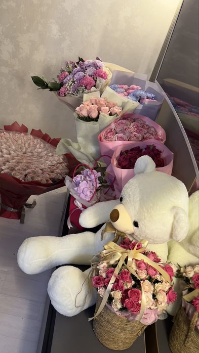 Свежие букеты……..