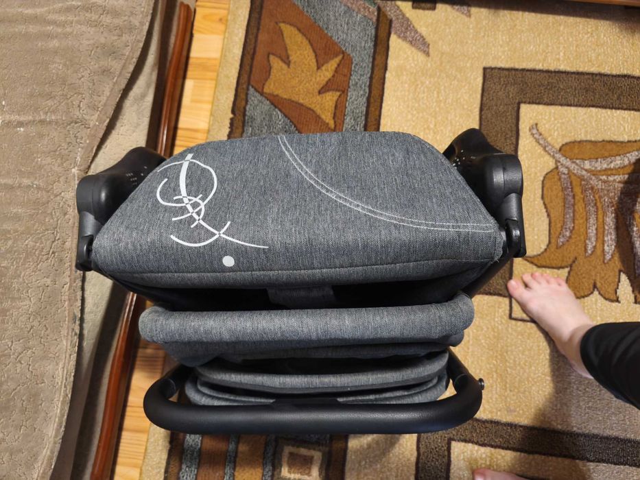 Carucior cu Plierea DOAR cu o mana