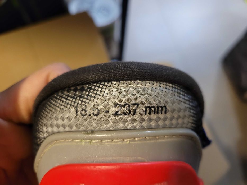 Ski copii 80c Völkl si clapari Atomic 18,5 (marime 29) bonus ochelari