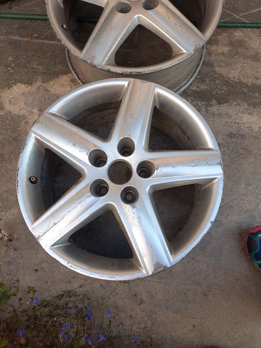 Set jante aliaj Audi pe 17 .stare buna
