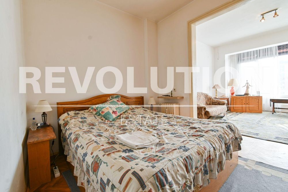 Двустаен апартамент в Център