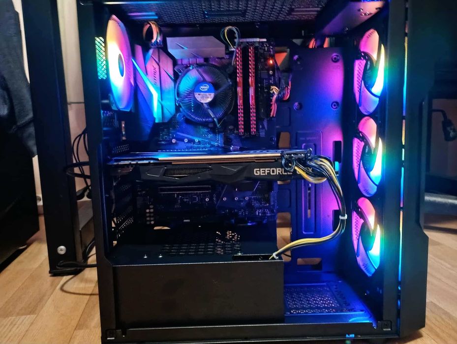 Геѝмърски компютър, i5 7600, 16 gb ddr4, gtx 1070 ti, 400gb ssd