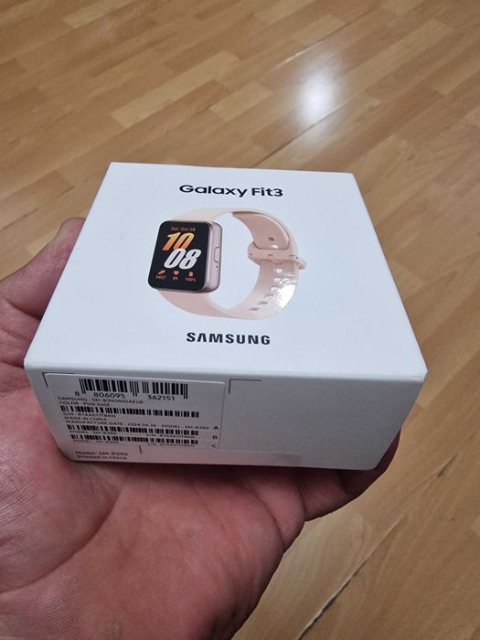 Samsung galaxy fit 3 фитнес гривна. С две години гаранция