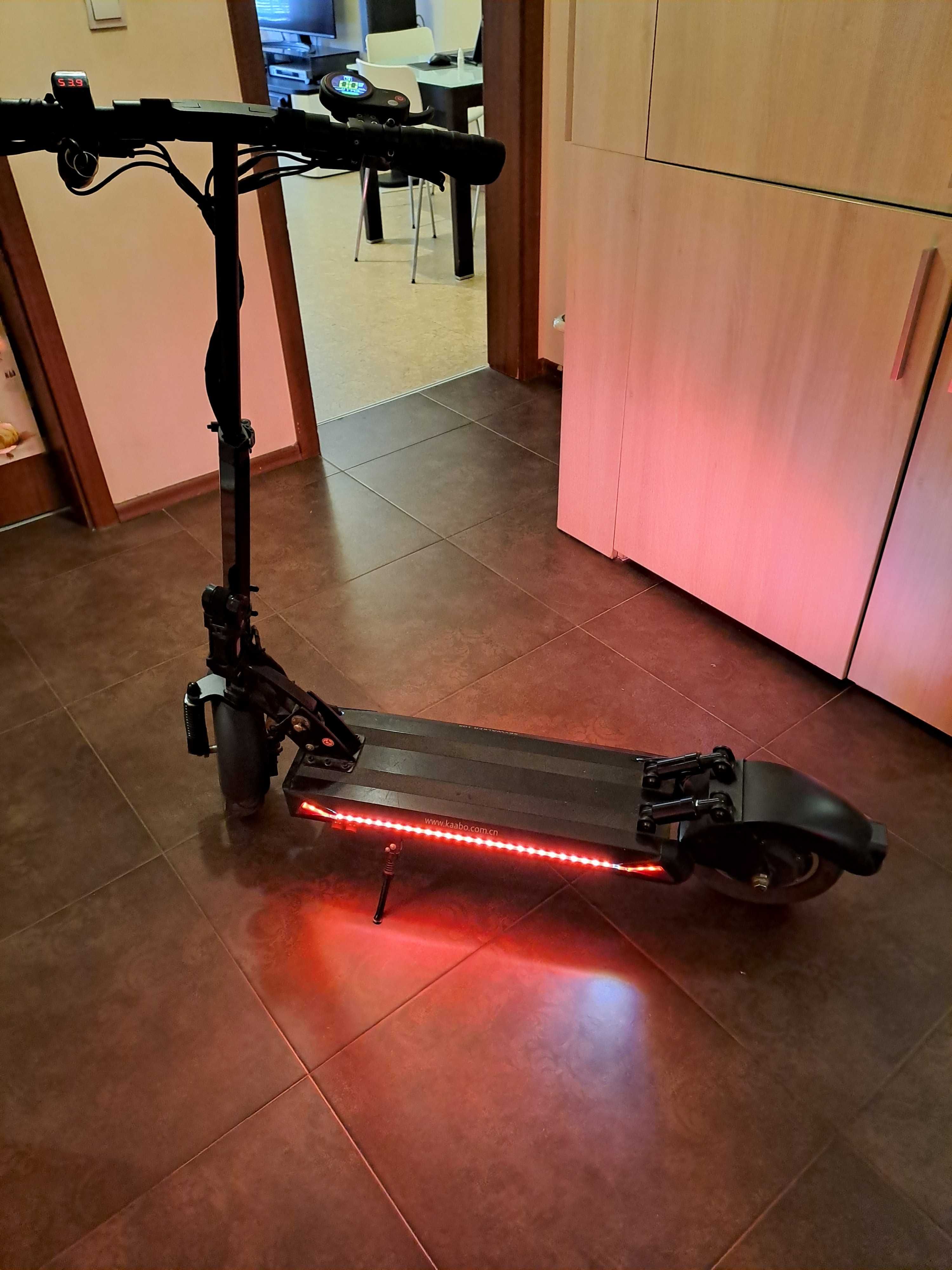 Електрическа тротинетка Kaabo Skywalker 10S