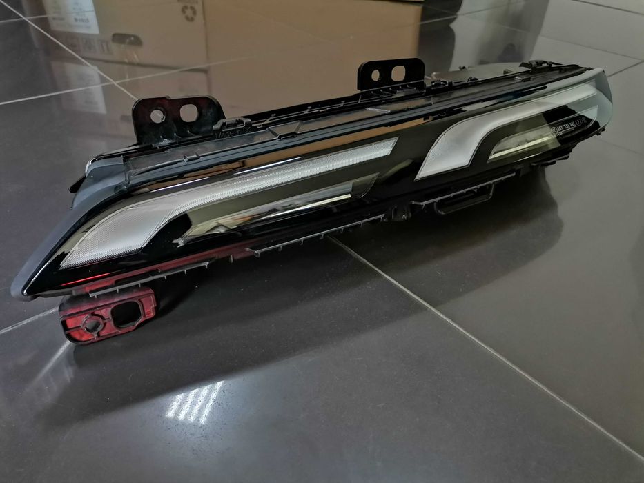 Нов Горен Ляв Фар BMW G70 i7 Full Led Оригинален 9450079