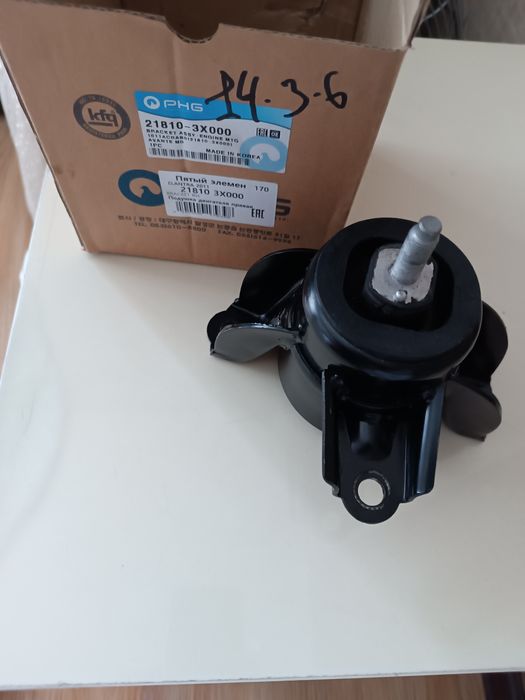 Подушка двигателя (правая) ( левая)на Хюндай Акцент