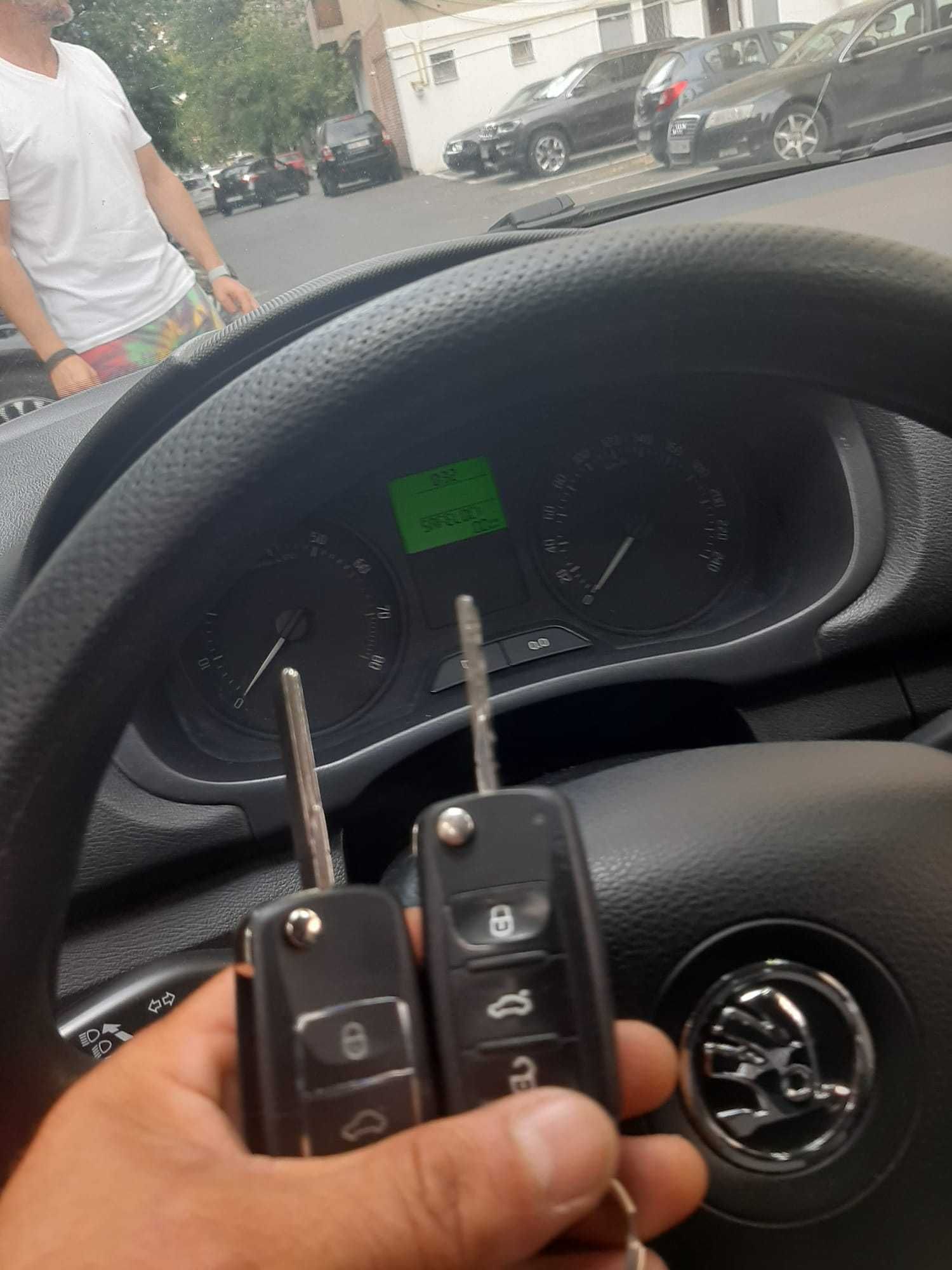 Copiere Chei Auto Hyundai, Kia Peugeot, Citroen , la domiciliu