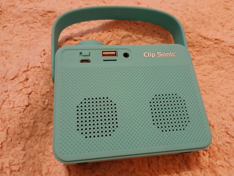 boxa portabila bluetooth memory stick USB si radio cu incarcator