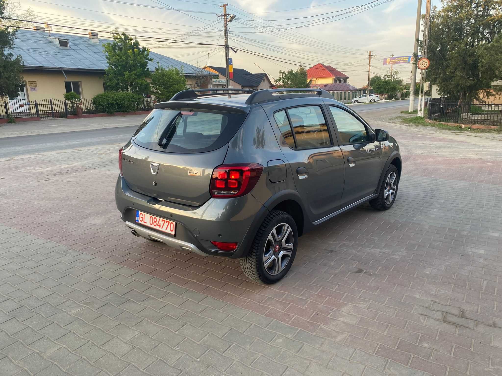 DACIA Sandero Stepway 2017 1.5dCi 90 CP E6 AC Navi // 11.000 km