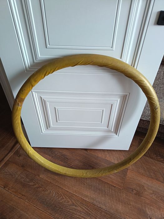 Продам обруч б/у, качественный, тяжёлый.