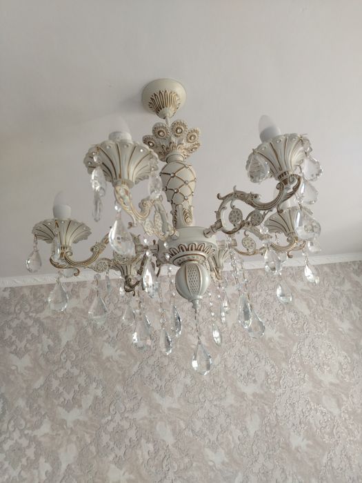 Продам Люстра 23000