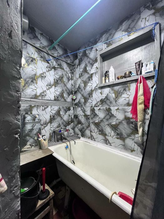 Продажа 3 комнатная квартира Спутник 8 1 этаж Огород