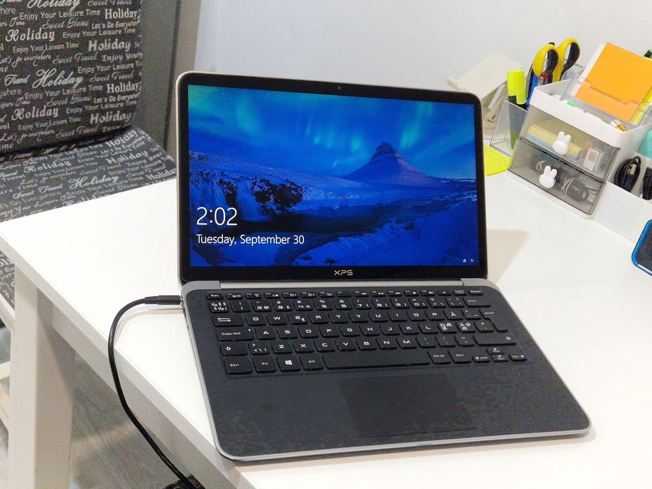 Laptop Dell xps - i5  ,SSD 256 ,8G Ram