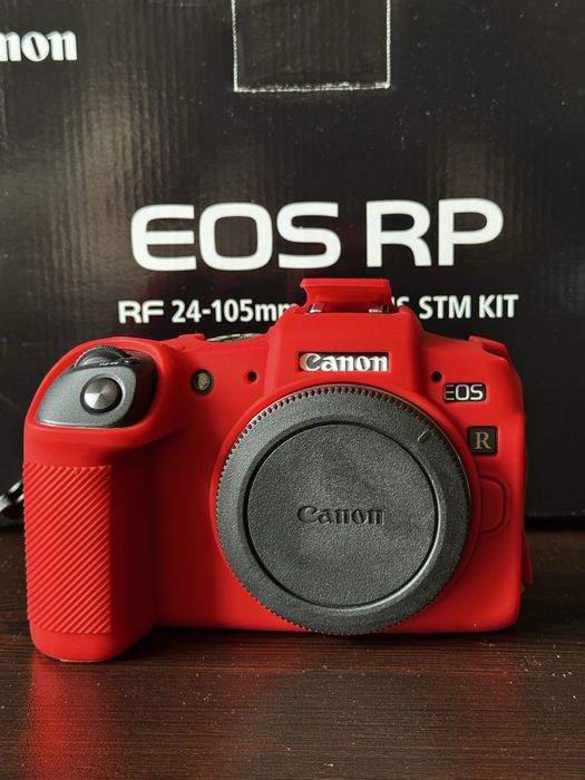Безогледален фотоапарат CANON EOS RP + два обектива