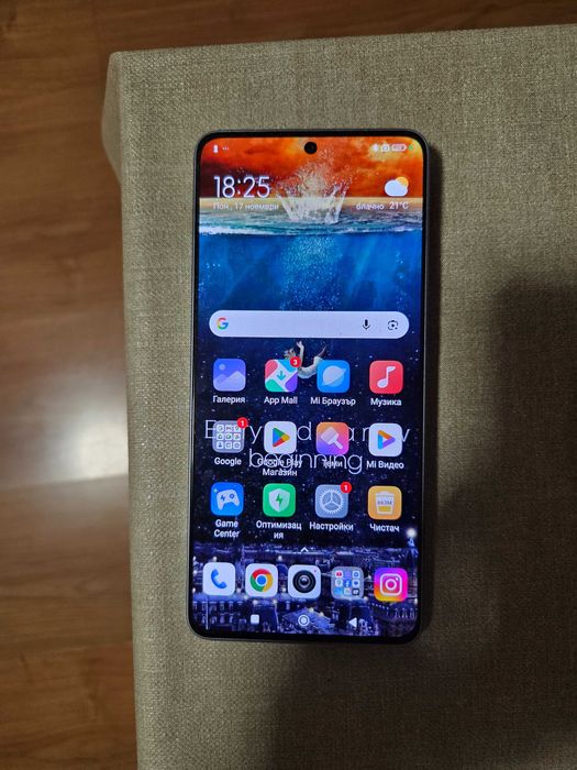 Продавам телефон