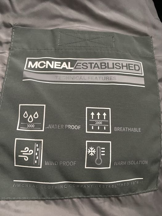 Vand geaca noua “ Mc Neal “