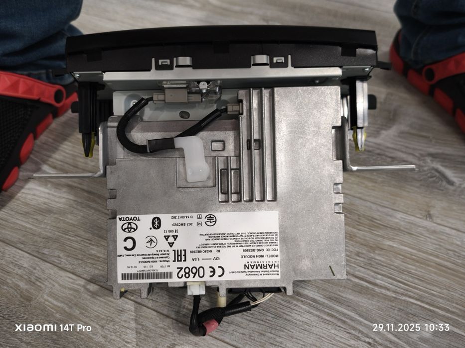 Toyota RAV4 аудио система с навигация отигинална