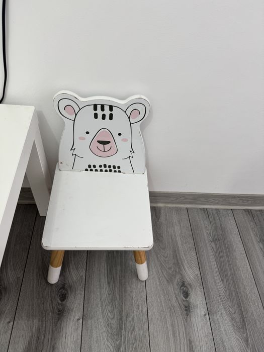 Masa pentru copii cu doua scaune