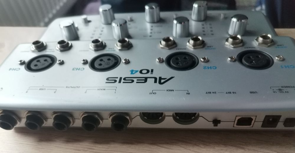Interfata audio Alesis io4 usb