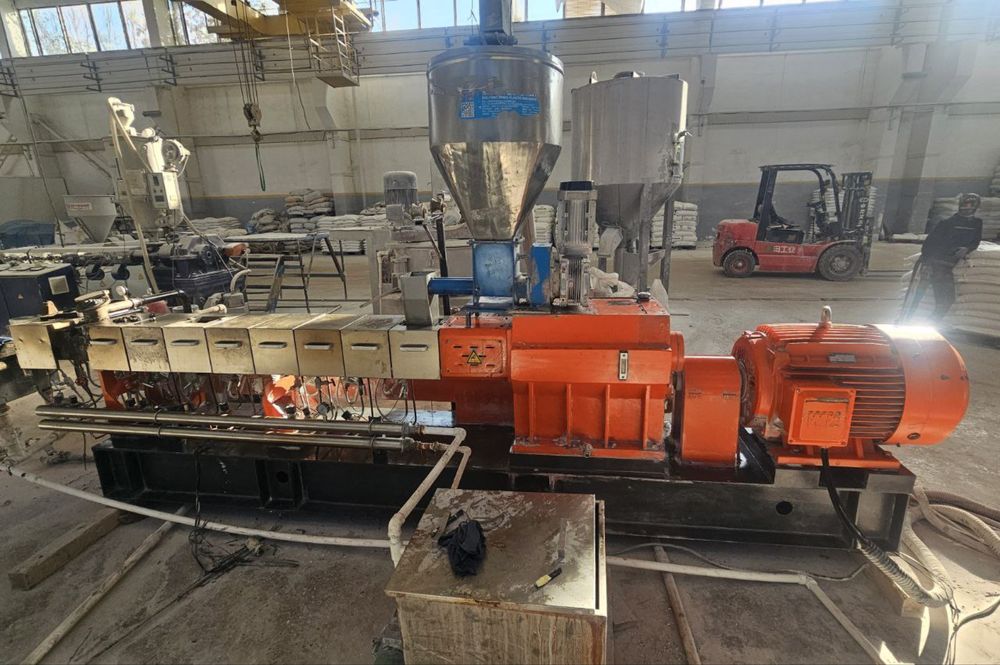 Продаётся гранулятор (экструдер) рабочий (комплект)