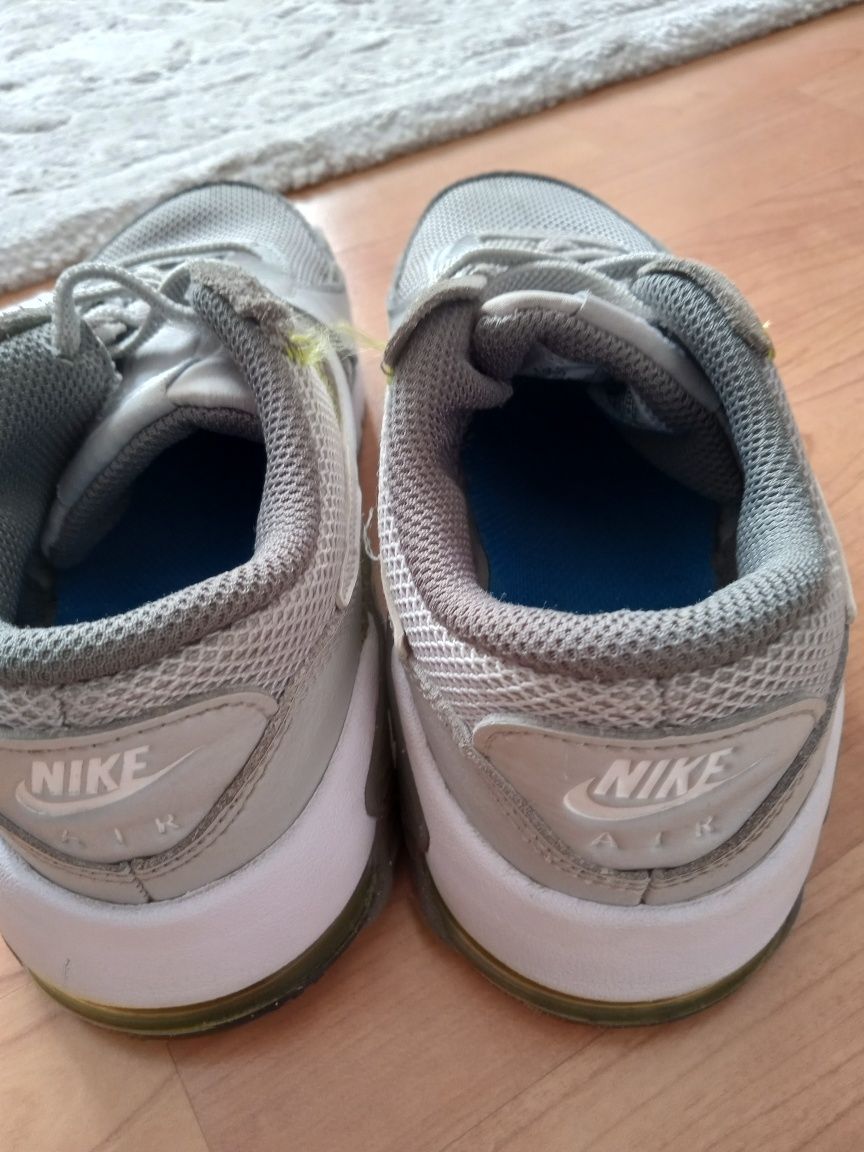 Adidas Nike Air Max mărimea 33