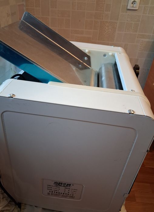 Тесто мес и тестораскатка