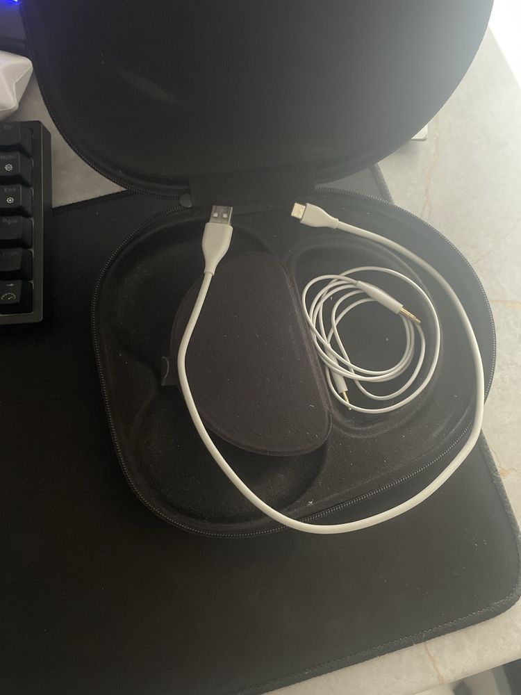 Casti Bose 700 Noice Cancelation