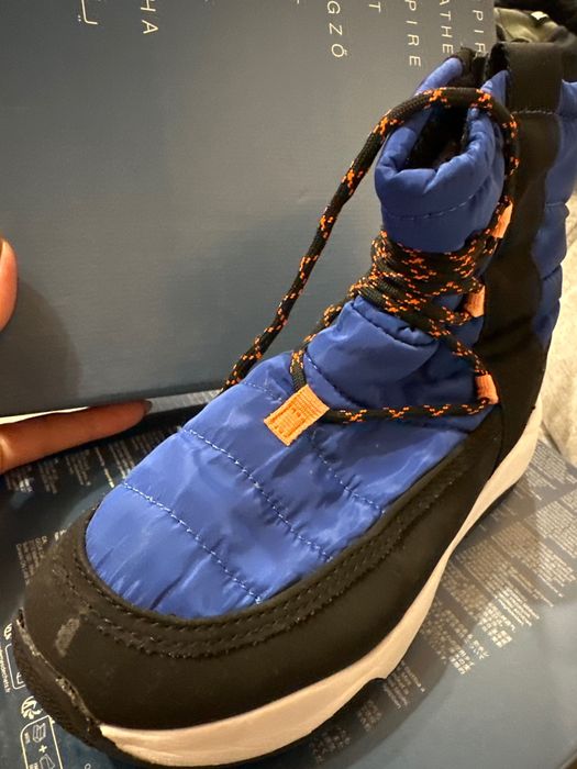 Детски боти Reserved