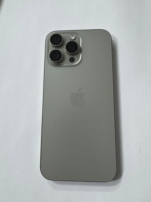 Продам Iphone 16 pro max 256 gb Natural Titanium