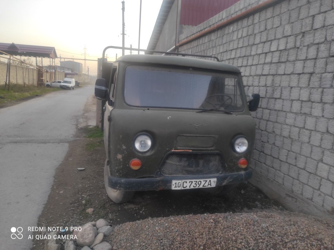 Uaz 3303 sotiladi