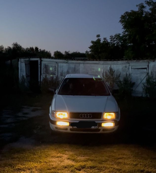 Машина Ауди Б 4 сатылады