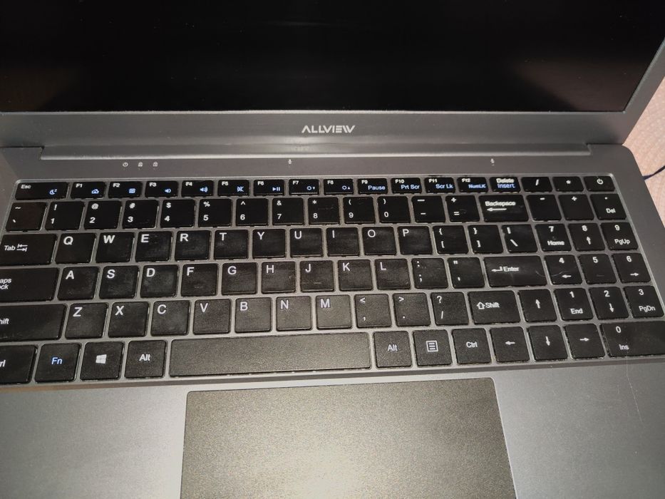 продавам лап топ ALLVIEW / LENOVO  15.6 инча