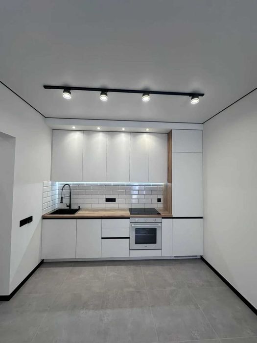 Дава се под наем Тристаен апартамент в София, Зона Б-18 - 100 кв.м за 663 € - Снимка #3