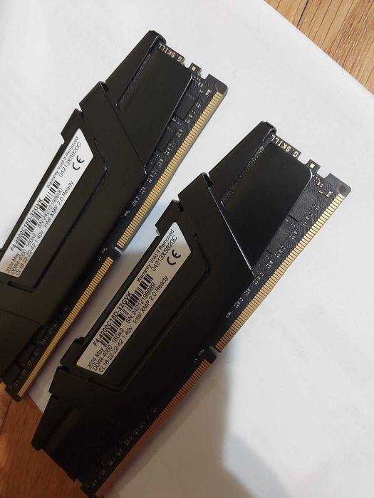 32GB DDR4 G.Skill Ripjaws - 3600Mhz, CL16 / 4000Mhz. CL18