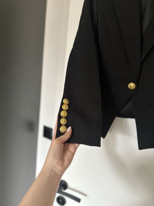 Черно вталено сако Balmain С размер