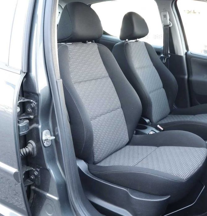 Peugeot 207 automata 5 usi navigatie echipare sport