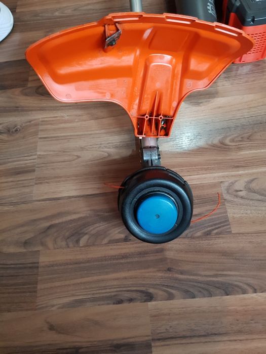 Motocoasă Husqvarna 535IFR și Suflantă  Husqvarna  525IB aproape NOI