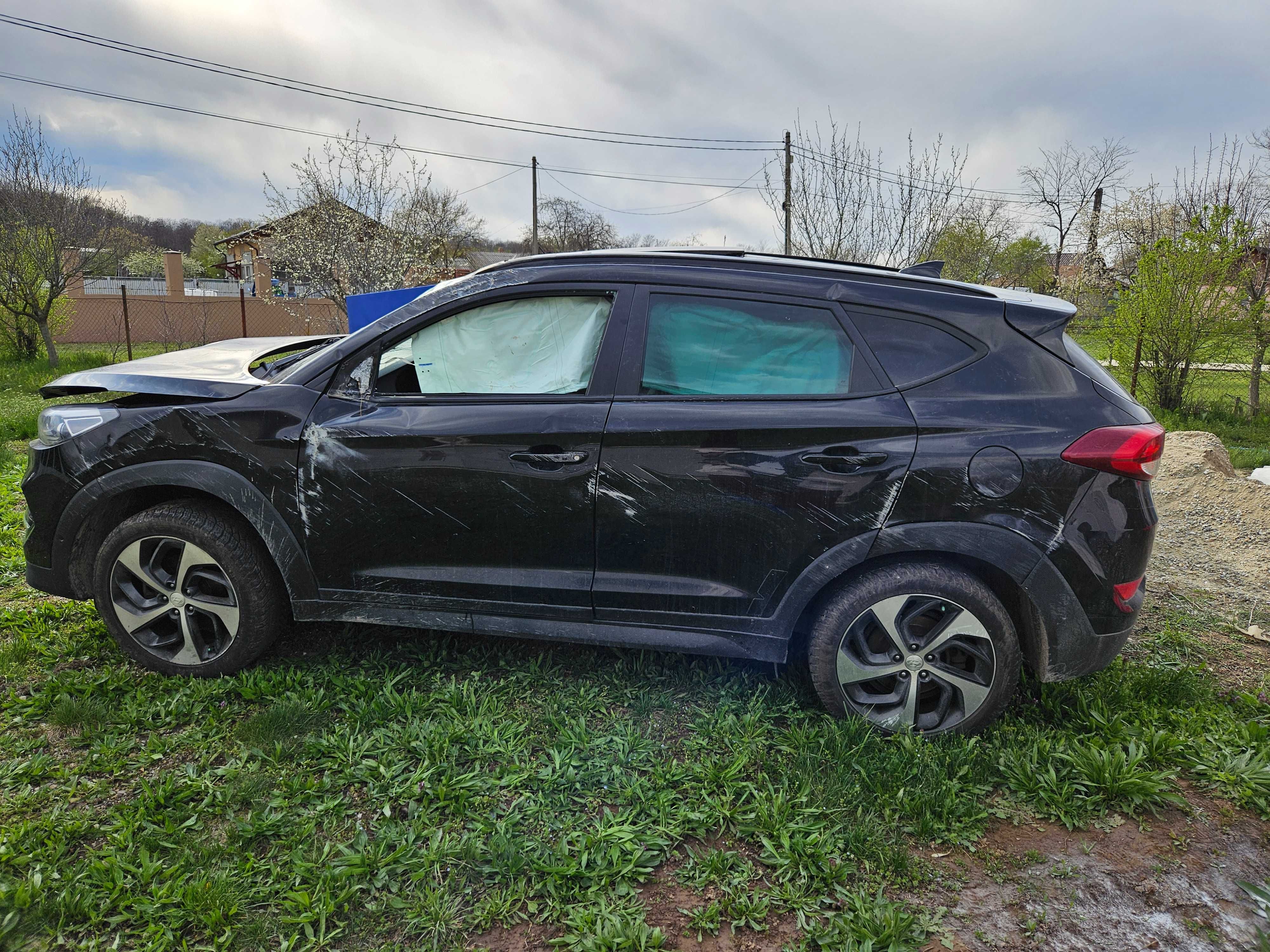 Dezmembrez hyundai tucson 2017