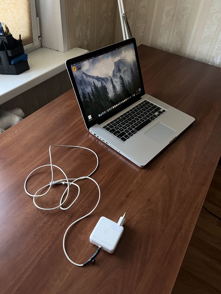 MacBookPro 2011, 15 диагональ