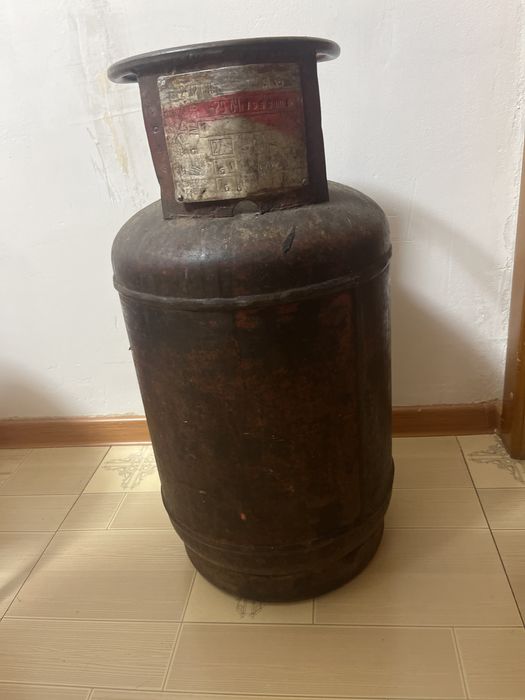 Газ        баллон