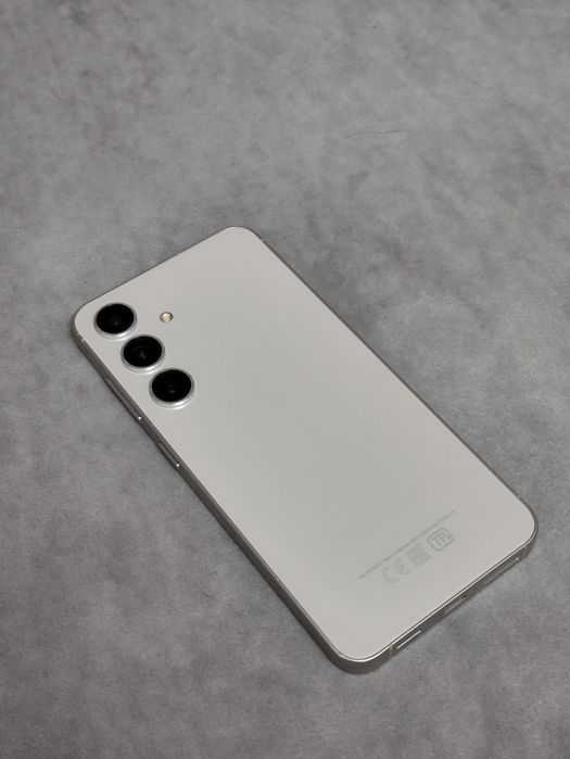 Продам Samsung S24