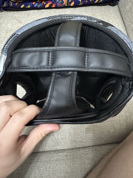 Продам Шлем venum для боевых исскуств