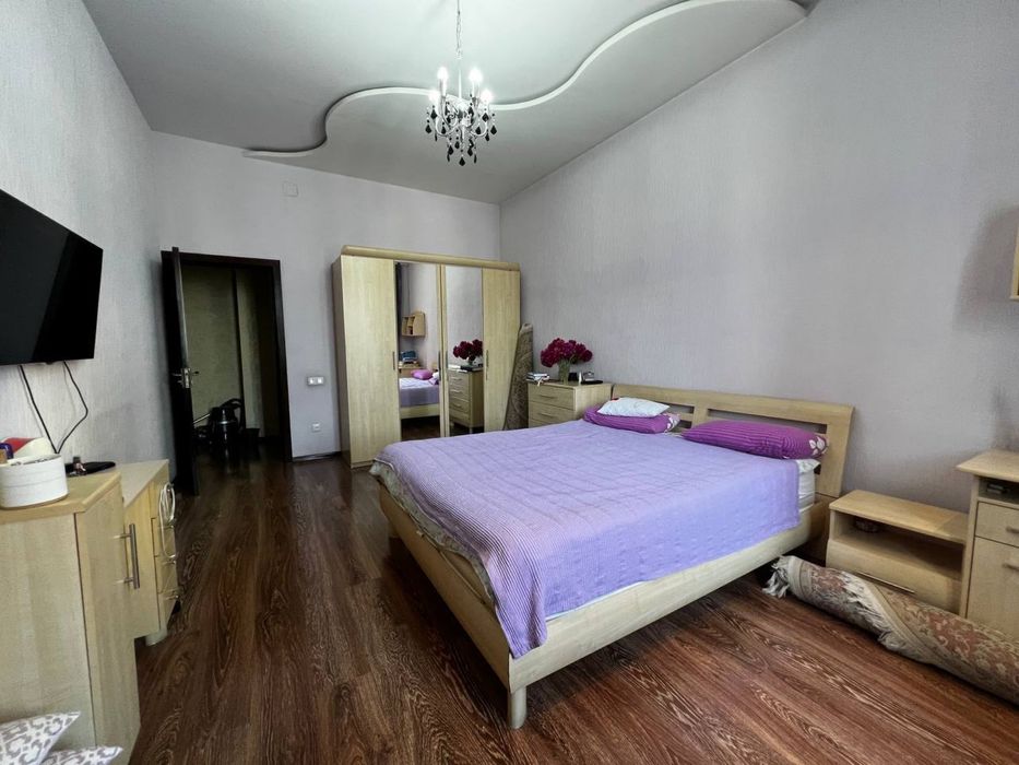 Срочно ПРОДАЕТСЯ 3/4/8 на: Чехова (Фидокор) 145м2