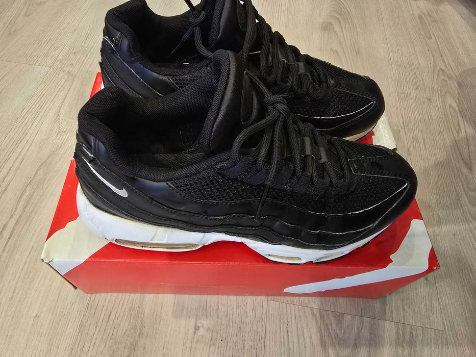 Дамски маратонки Nike airmax 95